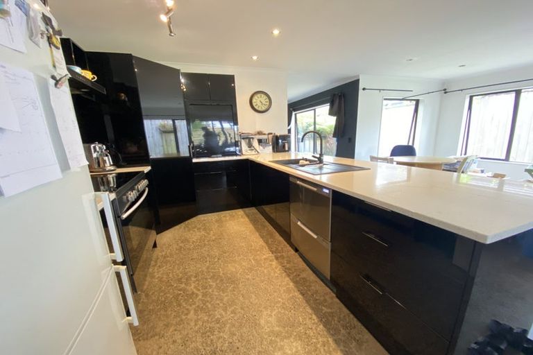 Photo of property in 5b Armitage Place, Tuakau, 2121