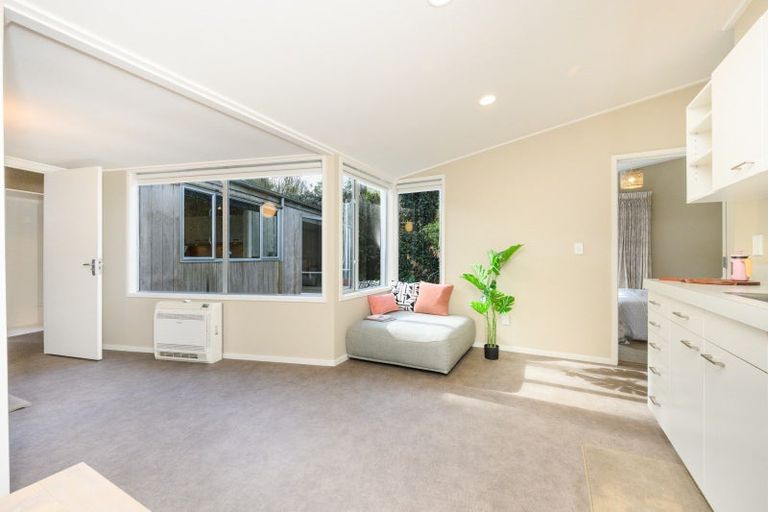 Photo of property in 196 Victoria Avenue, Hokowhitu, Palmerston North, 4410