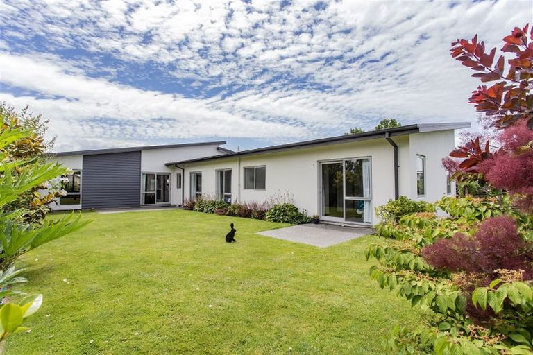 Photo of property in 175 Northbrook Road, Rangiora, 7400