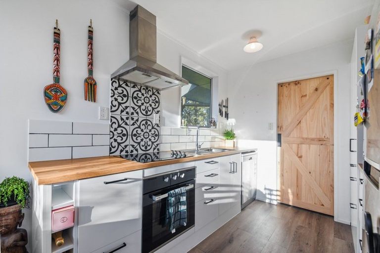 Photo of property in 10 Flemington Place, Nawton, Hamilton, 3200