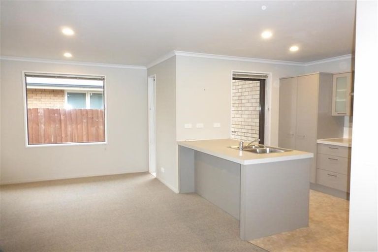 Photo of property in 142 Rolleston Drive, Rolleston, 7614