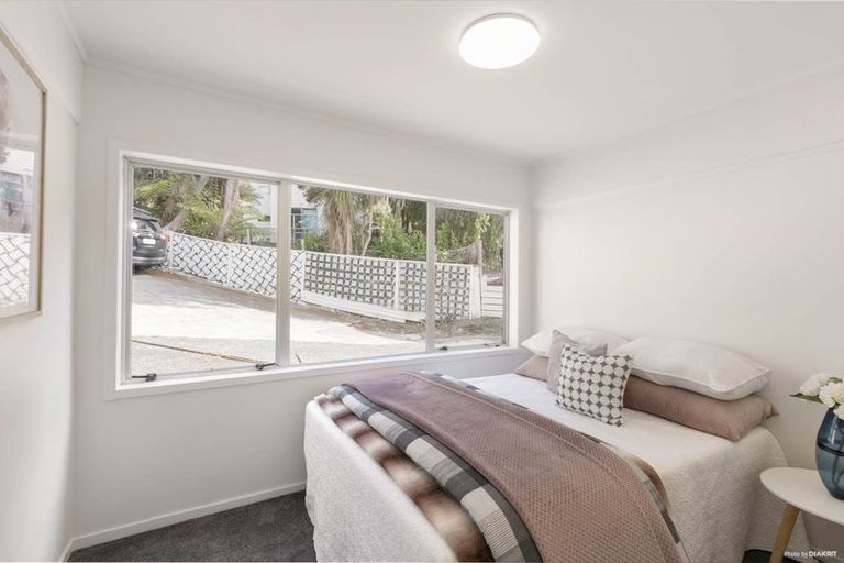 Photo of property in 9k View Road, Glenfield, Auckland, 0627