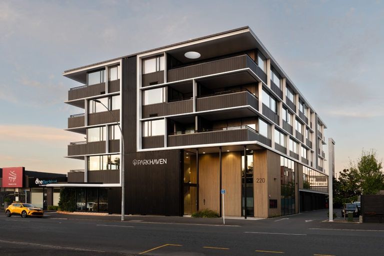 Photo of property in Parkhaven, 404/220u Tristram Street, Hamilton Central, Hamilton, 3204