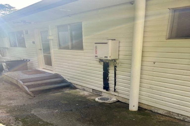 Photo of property in 2/159a Newlands Road, Newlands, Wellington, 6037