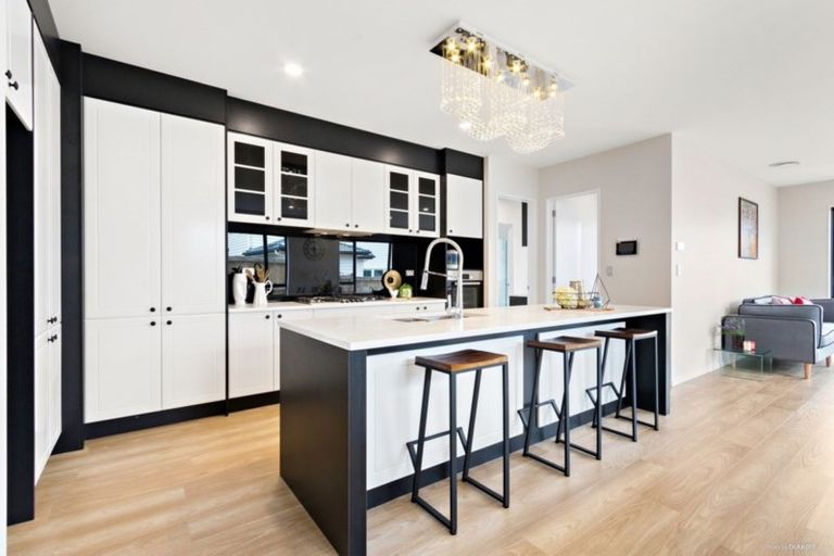 Photo of property in 25 Carrygawley Road, Flat Bush, Auckland, 2019