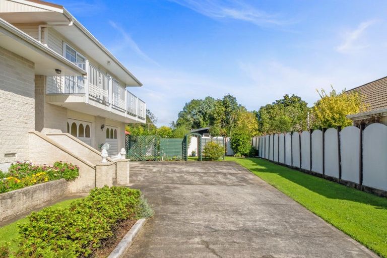 Photo of property in 64 Highbury Drive, Levin, 5510