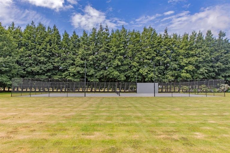 Photo of property in 71 Hussey Road, Northwood, Christchurch, 8051