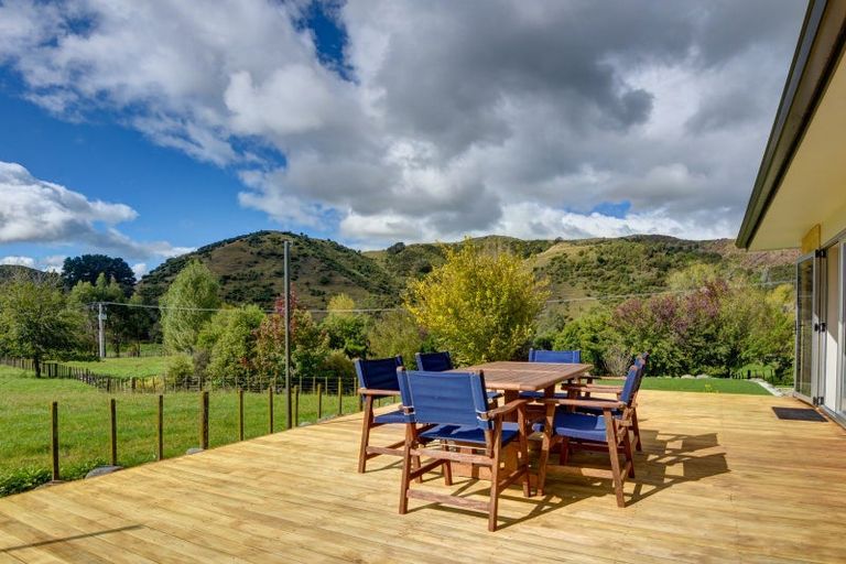 Photo of property in 1038 State Highway 4, Parikino, Whanganui, 4573