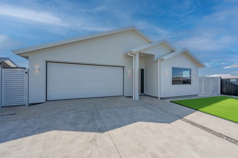 Photo of property in 17 Arihi Crescent, Frimley, 4120