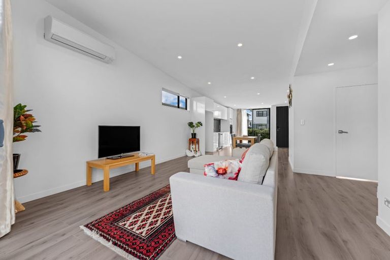 Photo of property in 17 Hoiho Road, Pukekohe, 2120
