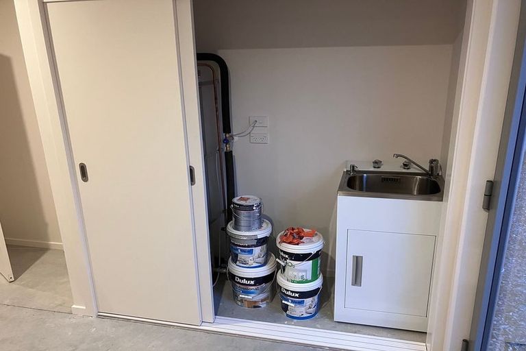 Photo of property in 44 Doug Ledgerwood Drive, Wanaka, 9305