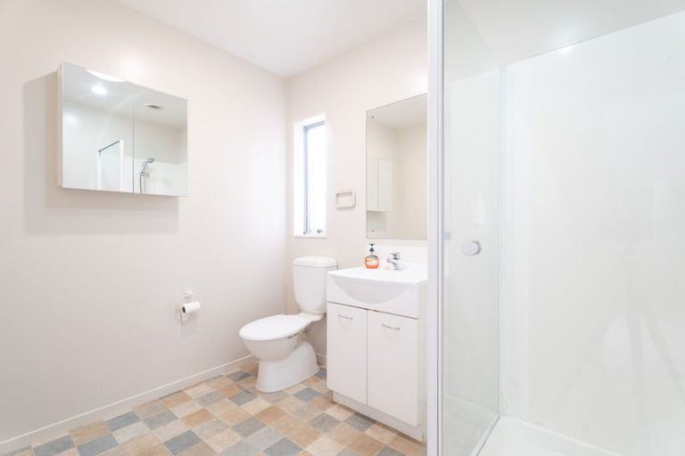 Photo of property in 5 Pohutukawa Grove, Titahi Bay, Porirua, 5022