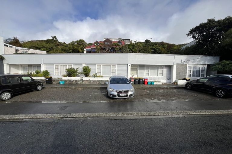 Photo of property in 4/124 Campbell Street, Karori, Wellington, 6012