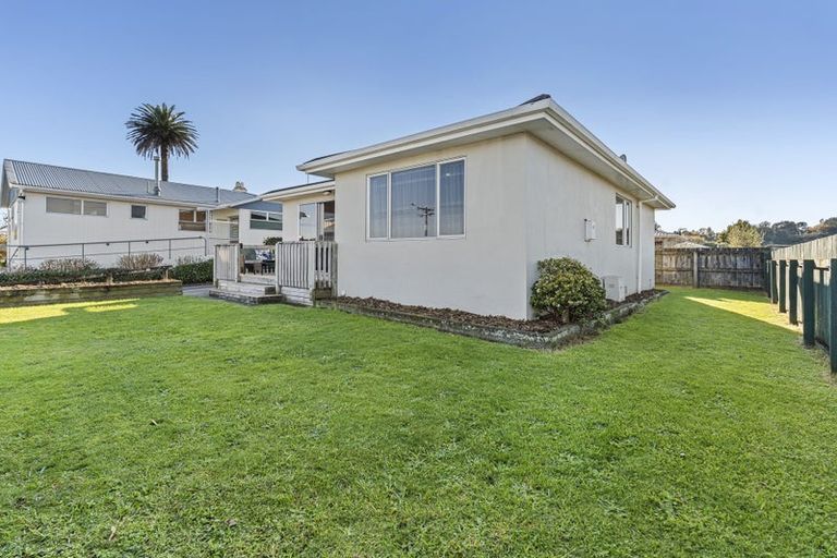 Photo of property in 12 Domett Street, Waitara, 4320