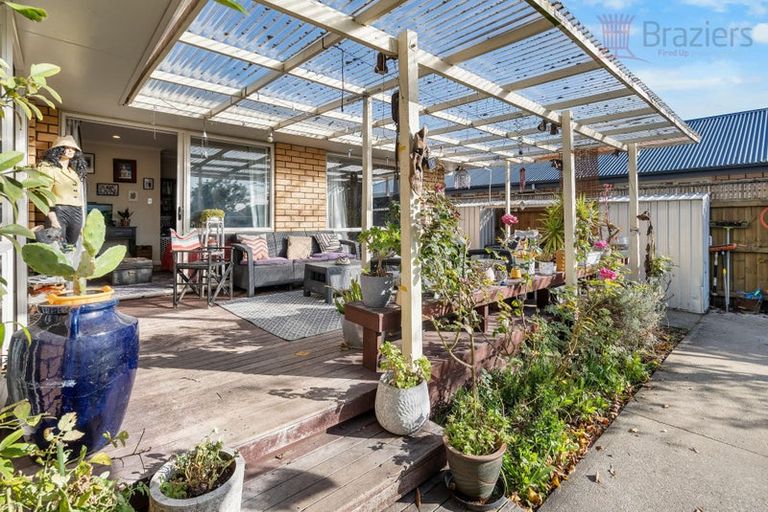 Photo of property in 87 Tilford Street, Woolston, Christchurch, 8062