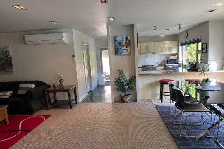 Photo of property in 17u2 Blackbridge Road, Wadestown, Wellington, 6012