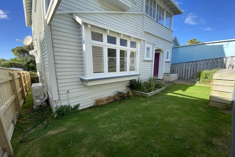 Photo of property in 7a Freyberg Street, Lyall Bay, Wellington, 6022