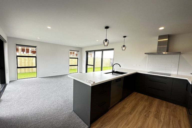 Photo of property in 4 Eileen Way, Rolleston, 7615