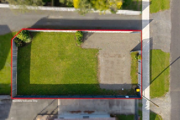 Photo of property in 11 Amelia Street, Woodville, 4920