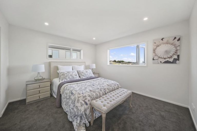 Photo of property in 22 Nola Dawn Avenue, Papakura, 2110