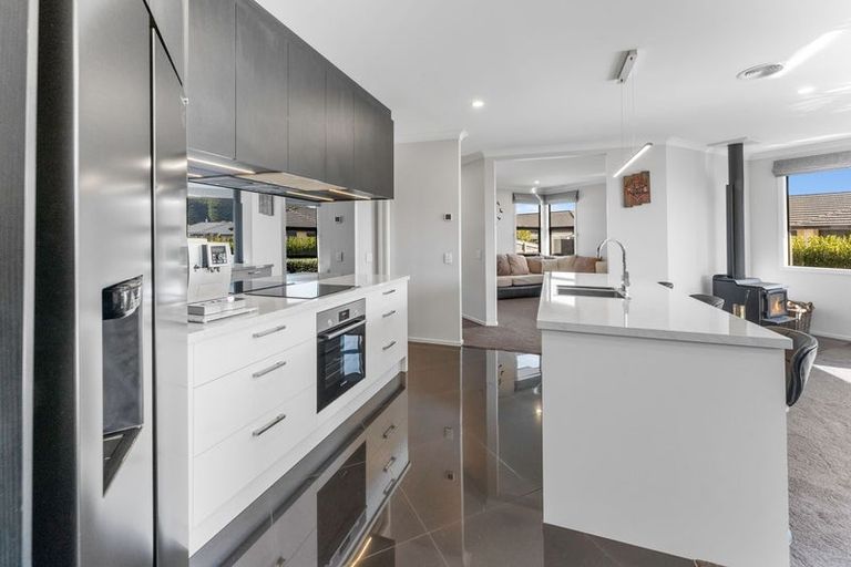 Photo of property in 4 Jardine Lane, Wakefield, 7025