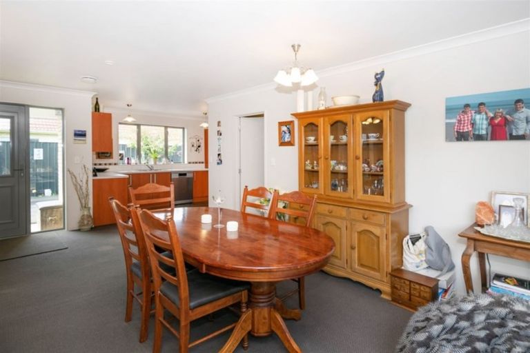 Photo of property in 18 Cubitt Street, Blenheim, 7201
