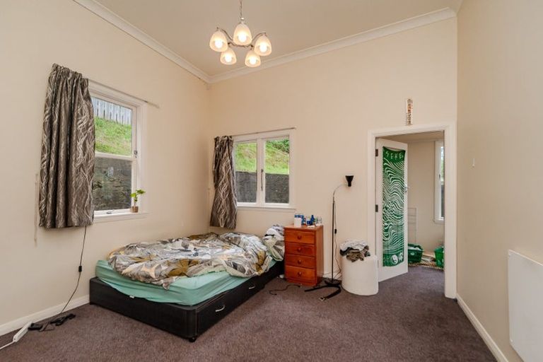 Photo of property in 1/126 The Parade, Island Bay, Wellington, 6023