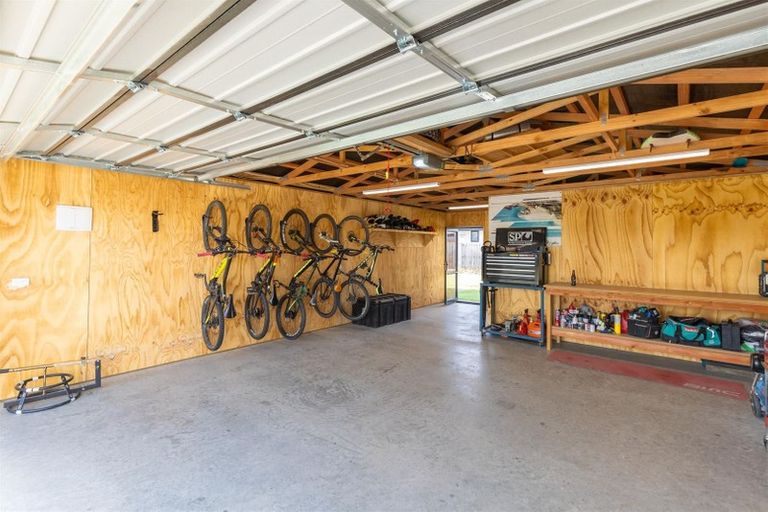Photo of property in 1 Dingle Street, Lake Hawea, 9382