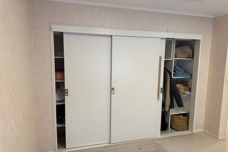 Photo of property in 1/36 De Havilland Drive, Goodwood Heights, Auckland, 2105