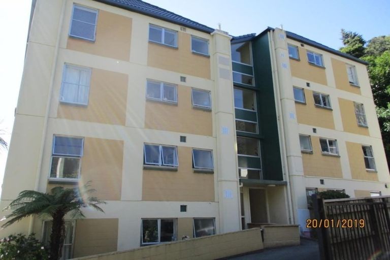 Photo of property in 161u7 Glenmore Street, Kelburn, Wellington, 6012