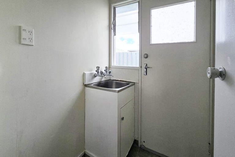 Photo of property in 2/802 Victoria Street, Parkvale, Hastings, 4122