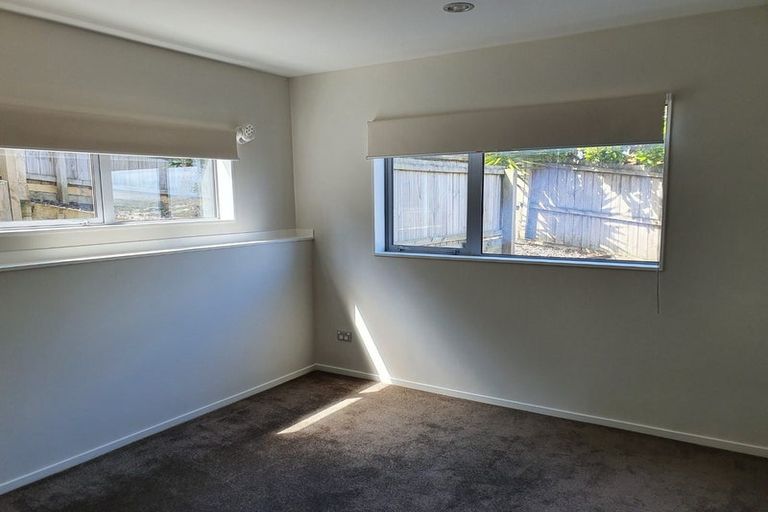 Photo of property in 65 Kirikiri Drive, Papakura, 2110