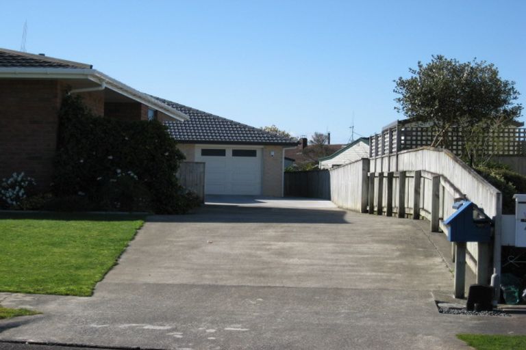 Photo of property in 1 Mcilwaine Place, Marton, 4710