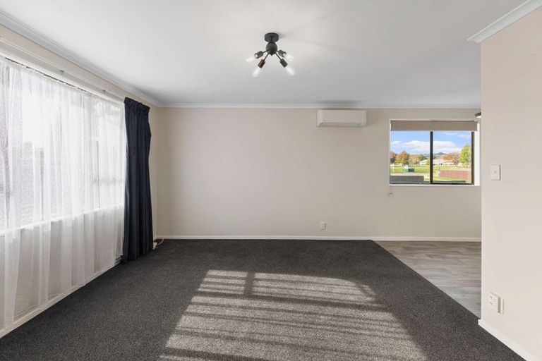 Photo of property in 65a Pohutukawa Drive, Owhata, Rotorua, 3010
