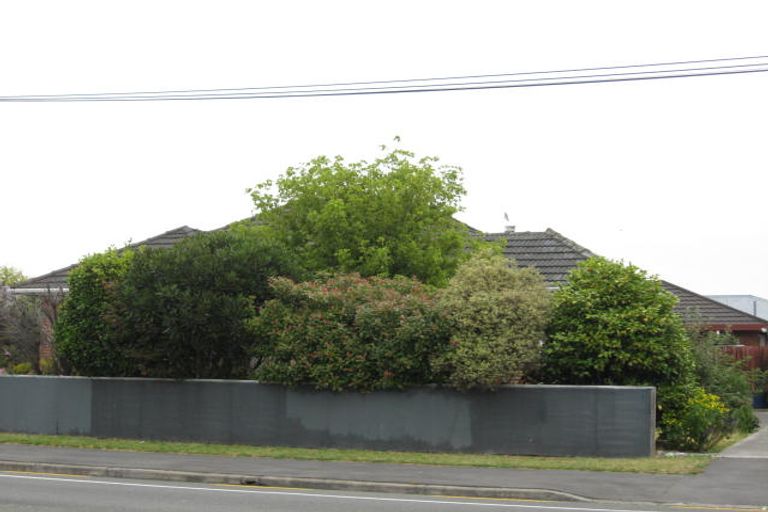 Photo of property in 15 Waimairi Road, Upper Riccarton, Christchurch, 8041