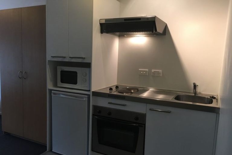 Photo of property in Orange Apartments/victoria Centr, 806/169 The Terrace, Wellington Central, Wellington, 6011