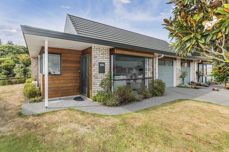 Photo of property in Redwood Village, 25/42 Main Road, Tawa, Wellington, 5028