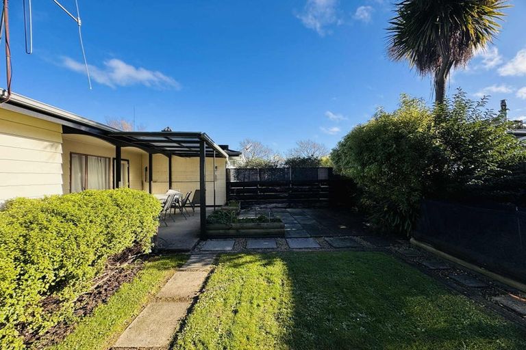 Photo of property in 13c Colombo Street, Hokowhitu, Palmerston North, 4410