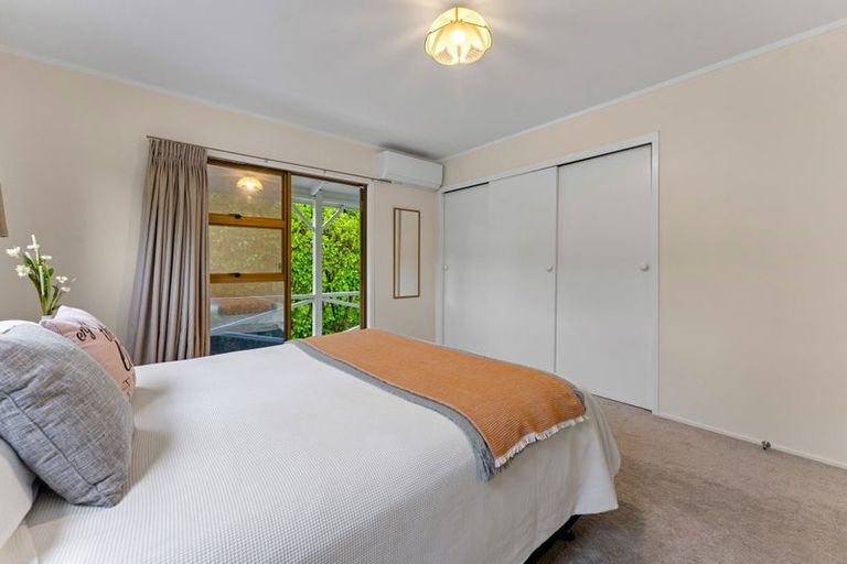 Photo of property in 2/1 Trelawny Place, Hillcrest, Auckland, 0627