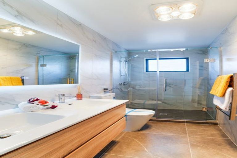 Photo of property in 37 Horokaka Street, Massey, 0614