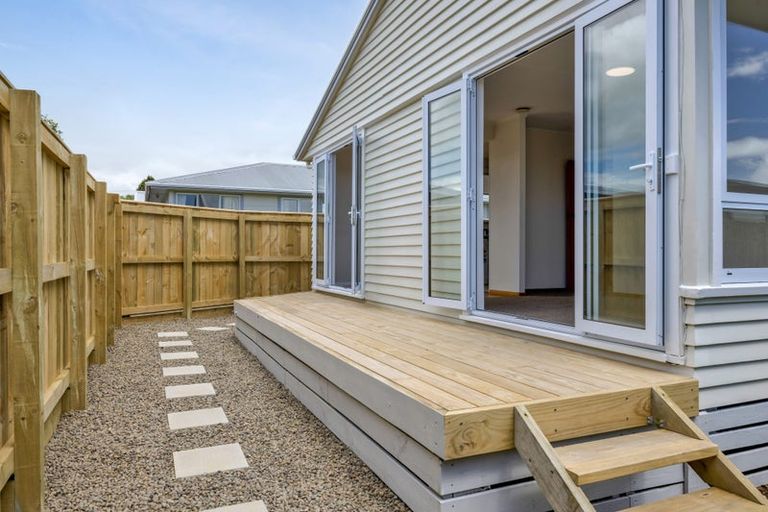 Photo of property in 9 Arawa Street, Welbourn, New Plymouth, 4312
