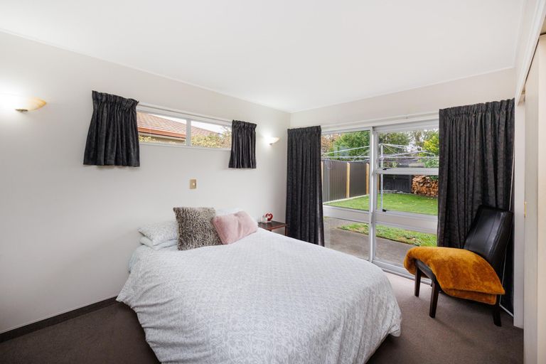 Photo of property in 52 Kentucky Way, Awapuni, Palmerston North, 4412