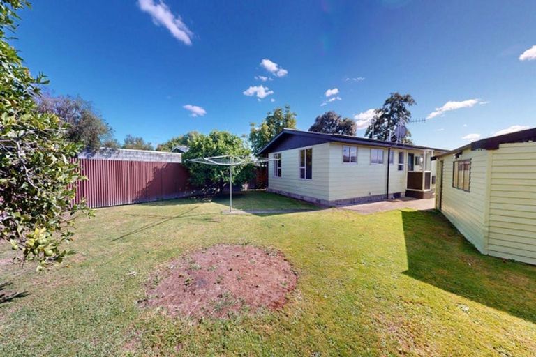 Photo of property in 39 Robinson Crescent, Westbrook, Palmerston North, 4412