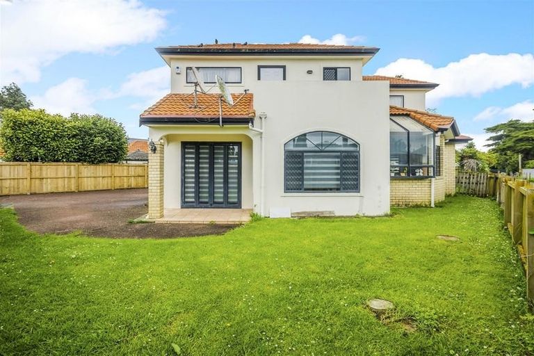 Photo of property in 116 Kolmar Road, Papatoetoe, Auckland, 2025