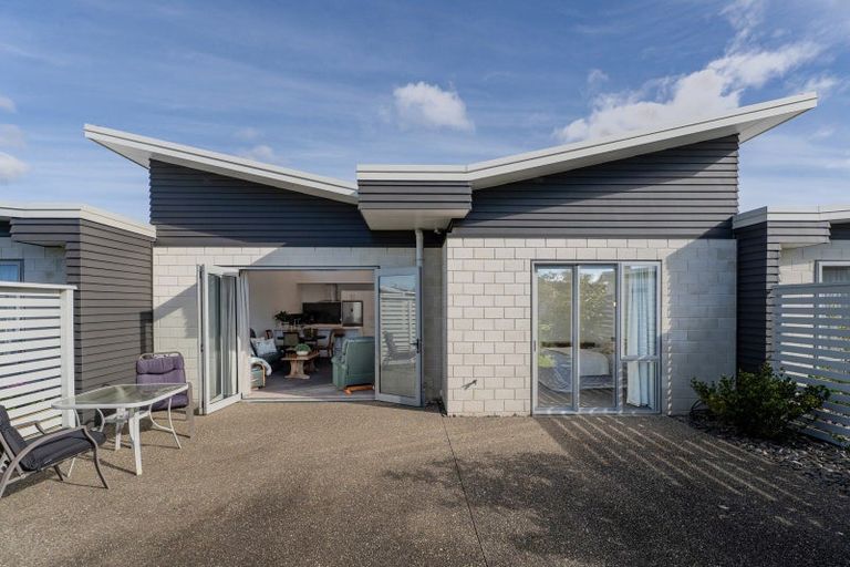 Photo of property in 16 Vanita Drive, Whitianga, 3510