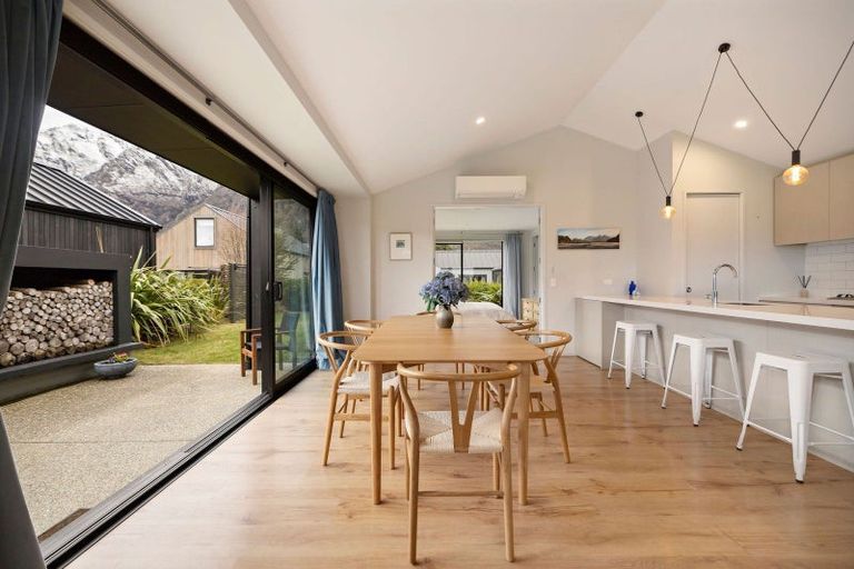 Photo of property in 27 Glenfiddich Road, Jacks Point, Queenstown, 9371