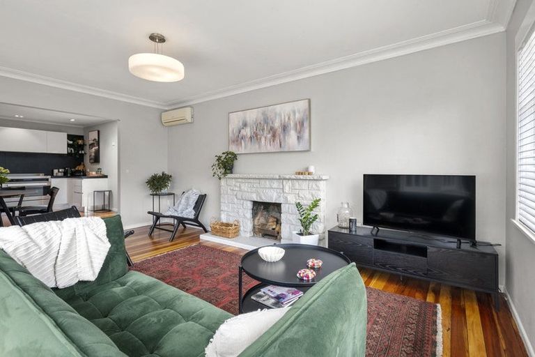 Photo of property in 1/50 Muir Avenue, Mangere Bridge, Auckland, 2022