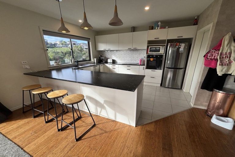 Photo of property in 123 Cashmere Drive, Fitzherbert, Palmerston North, 4410