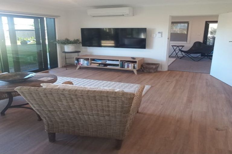 Photo of property in 40 Mcmaster Street, Greytown, 5712