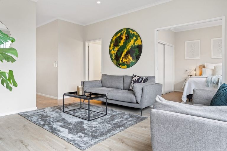 Photo of property in 73 Glidepath Road, Hobsonville, Auckland, 0616